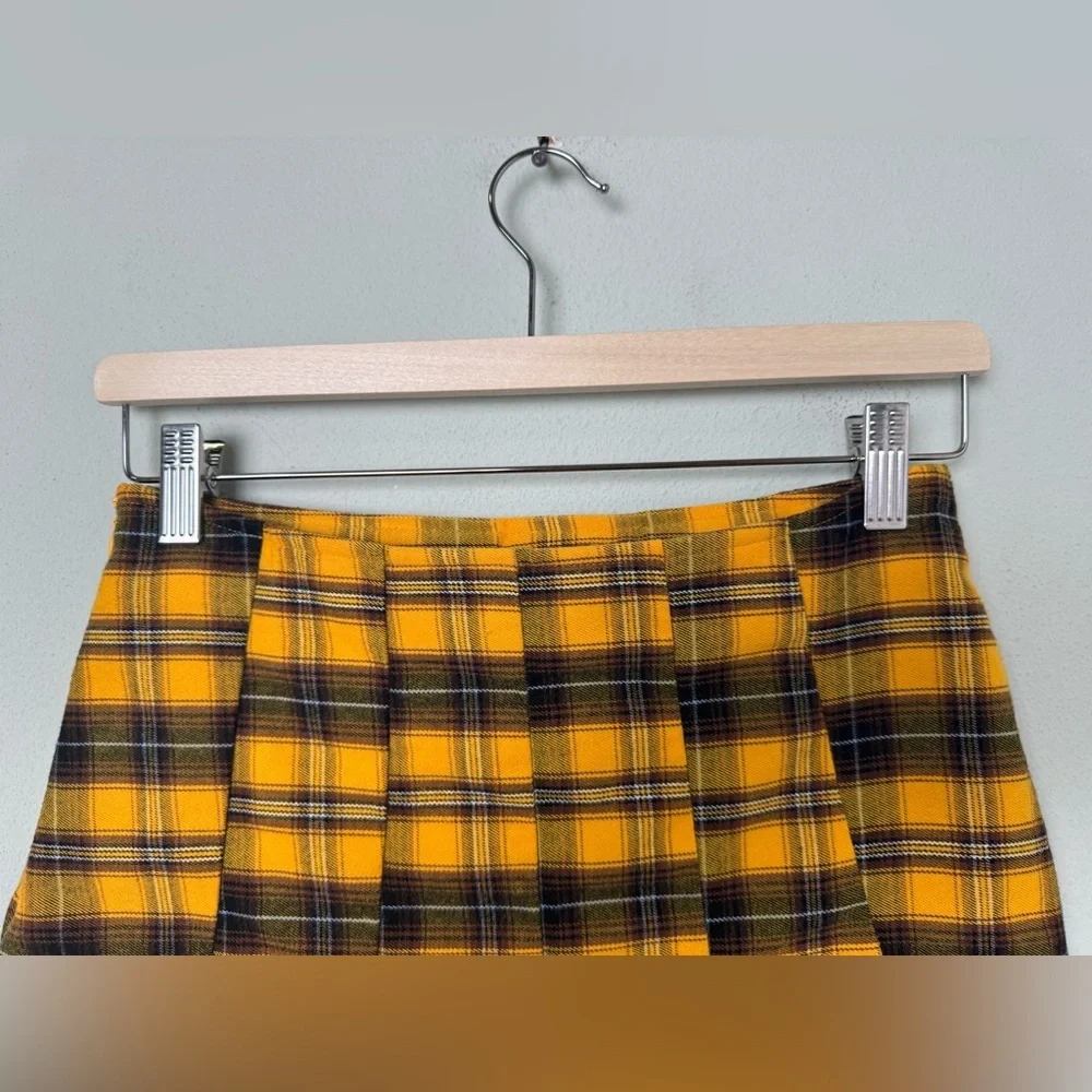 Yellow Plaid Clueless Style Pleated Mini Skirt‎ Size Medium